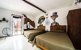 Gente De Mas Hostel